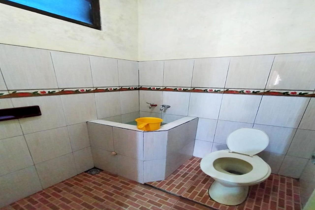 Villa Neza Sarangan Kültér fotó